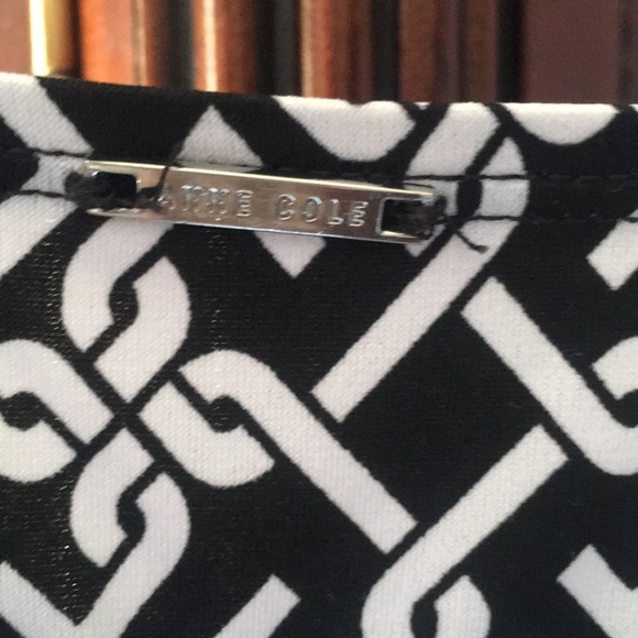 Cover - Picture 3 of 4